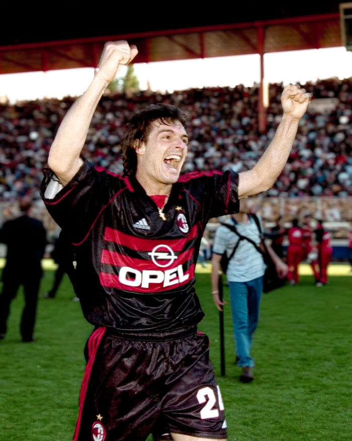 开云APP-AC米兰客场大胜,稳定冠军形势