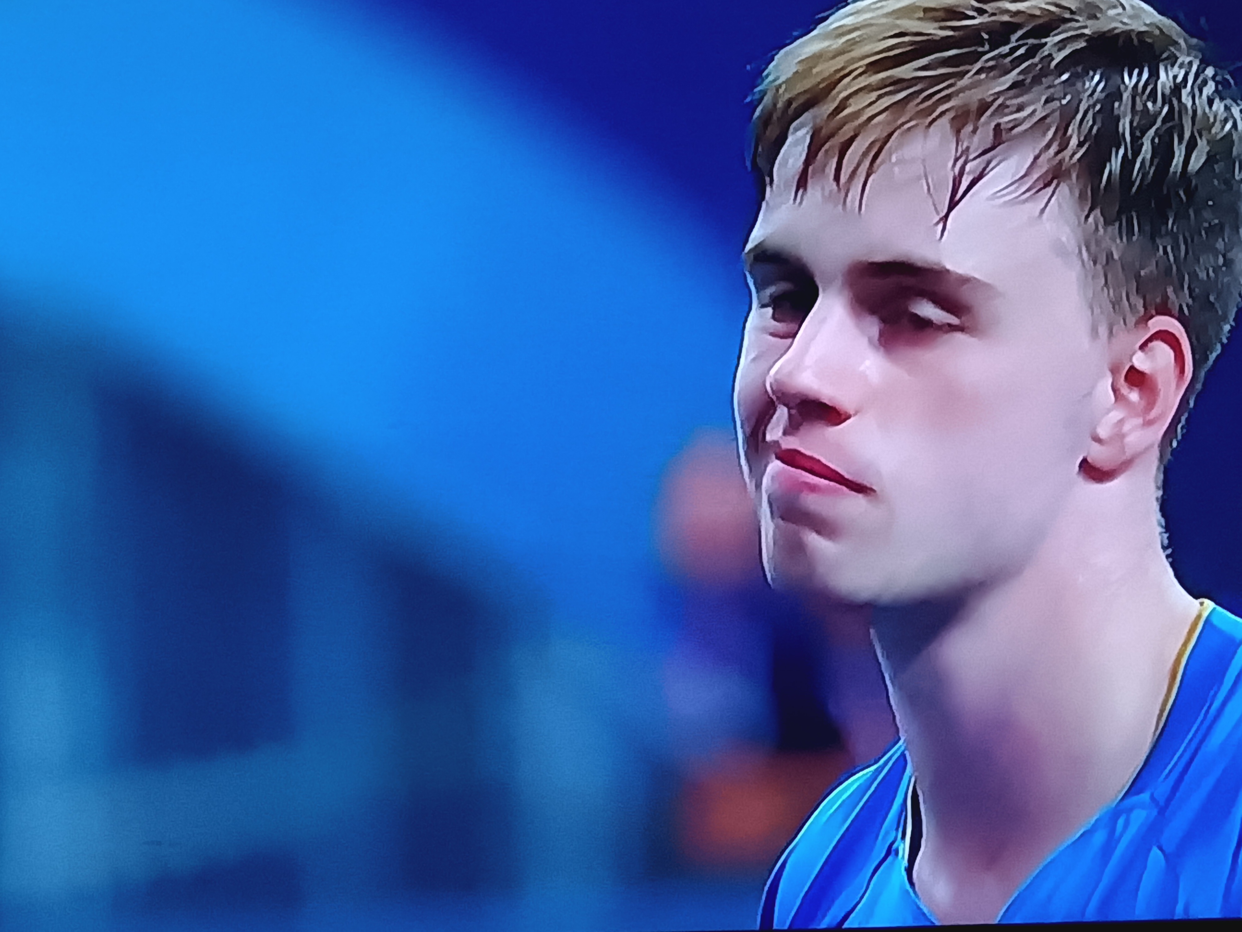 包含瑞典队球员奋力争胜,取得重要胜利的词条 包含瑞典队球员奋力争胜,取得重要胜利的词条