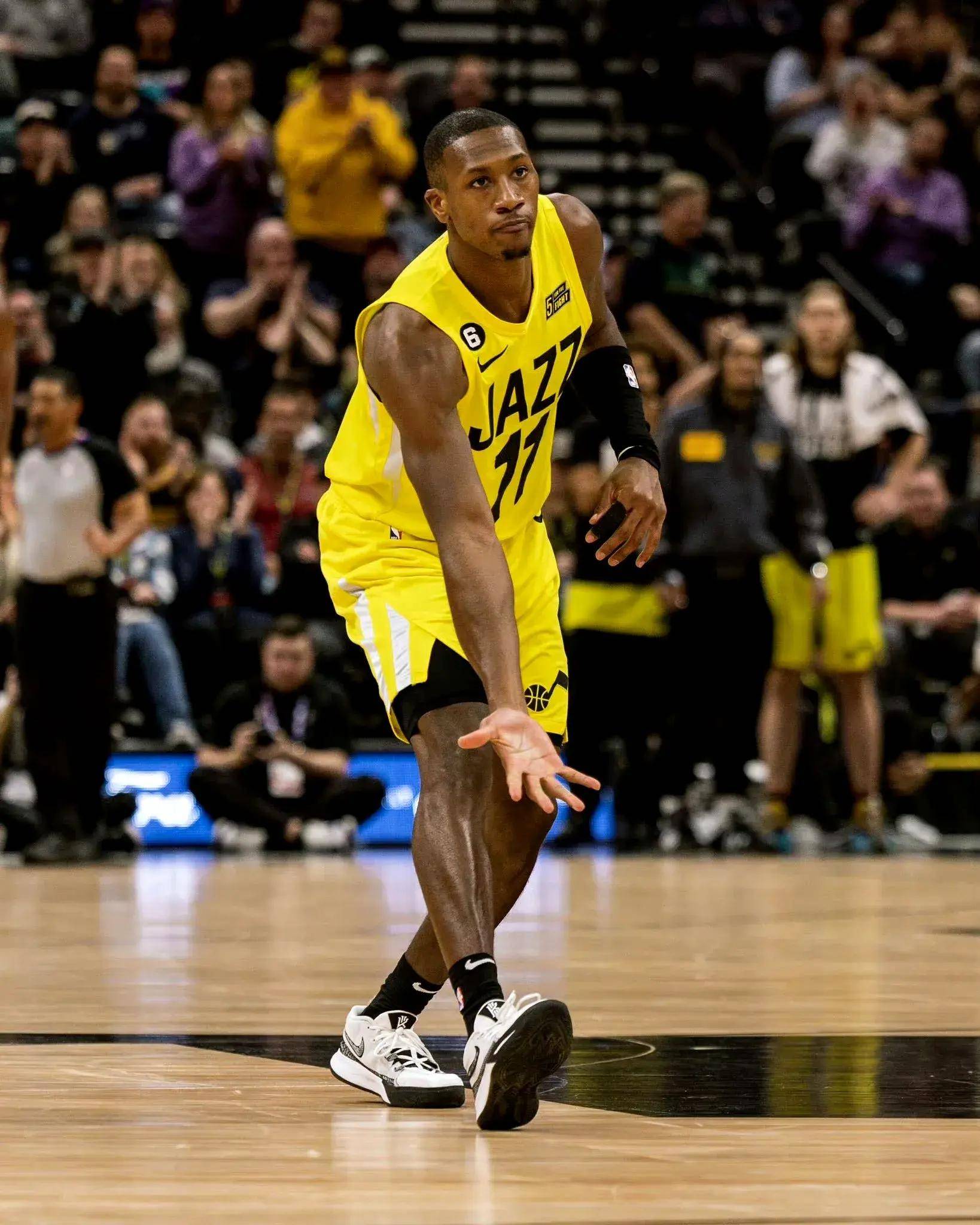 爵士队悍将复出,季后赛冲击力大增! 爵士队悍将复出,季后赛冲击力大增!