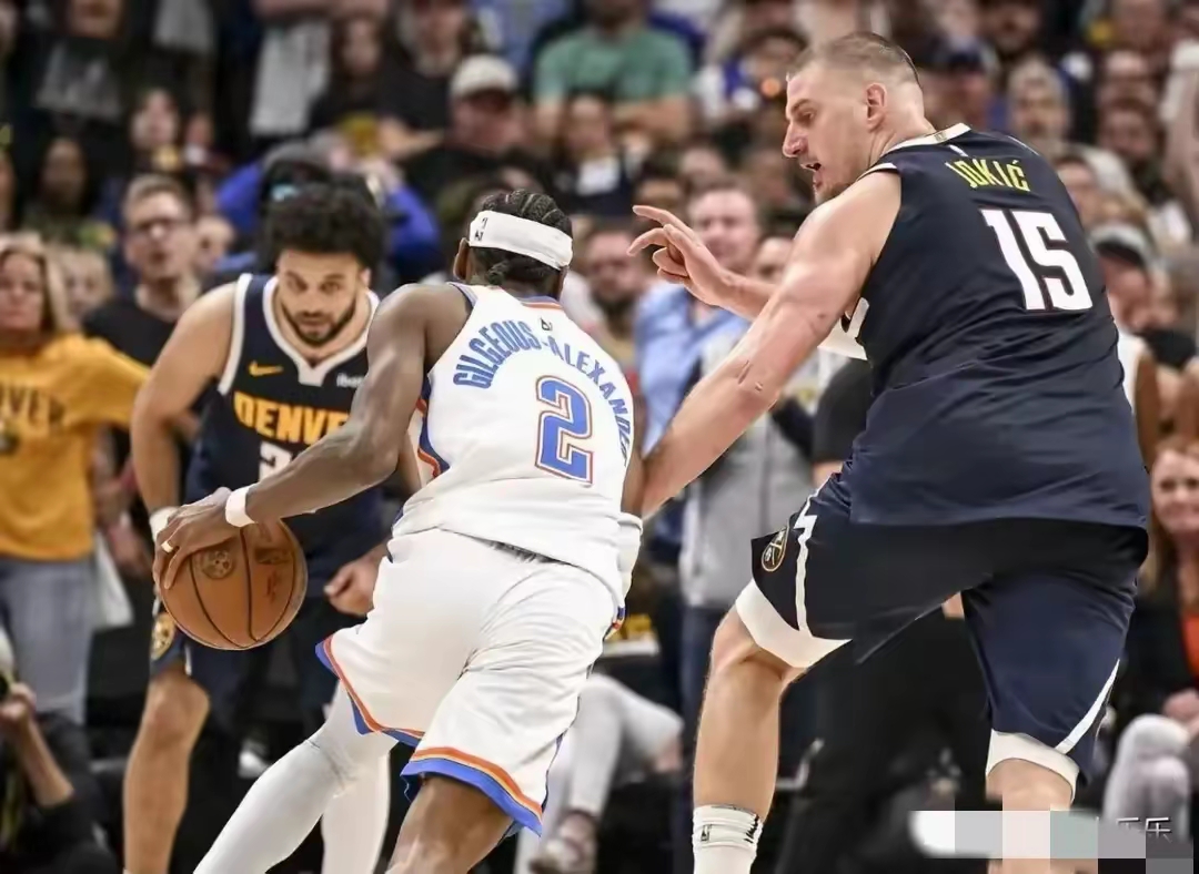 马刺队惨败开拓者,陷入季后赛困境的简单介绍 马刺队惨败开拓者,陷入季后赛困境的简单介绍