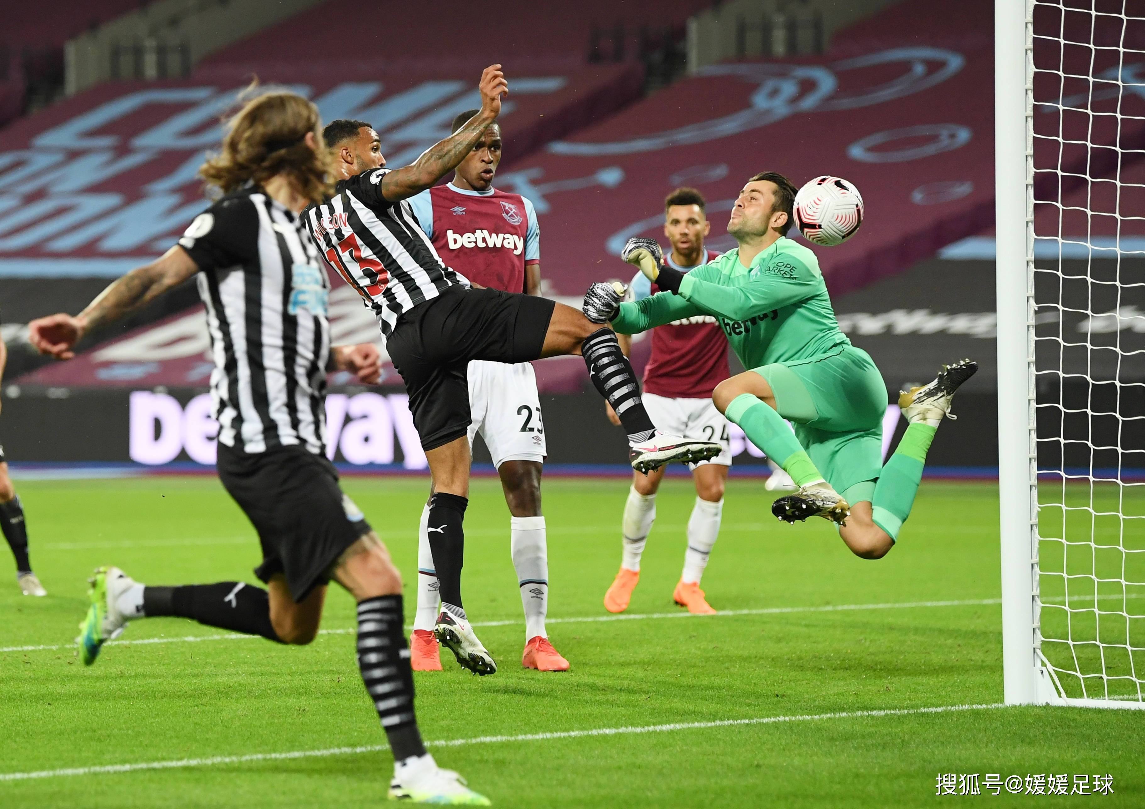 开云平台-精彩足球比赛火爆开赛,球员实力飙升