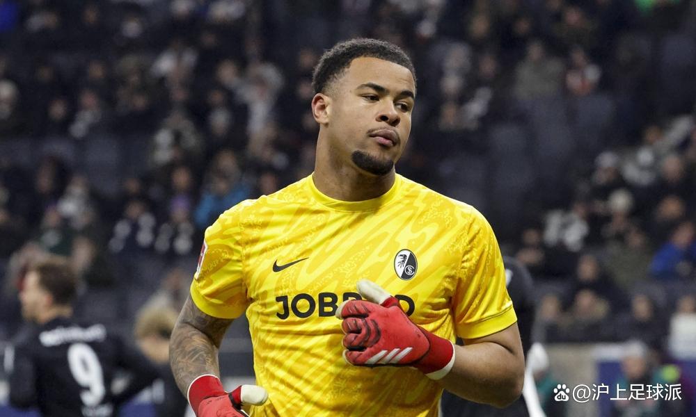 开云体育app-弗赖堡迎来关键战役，全队拼尽全力