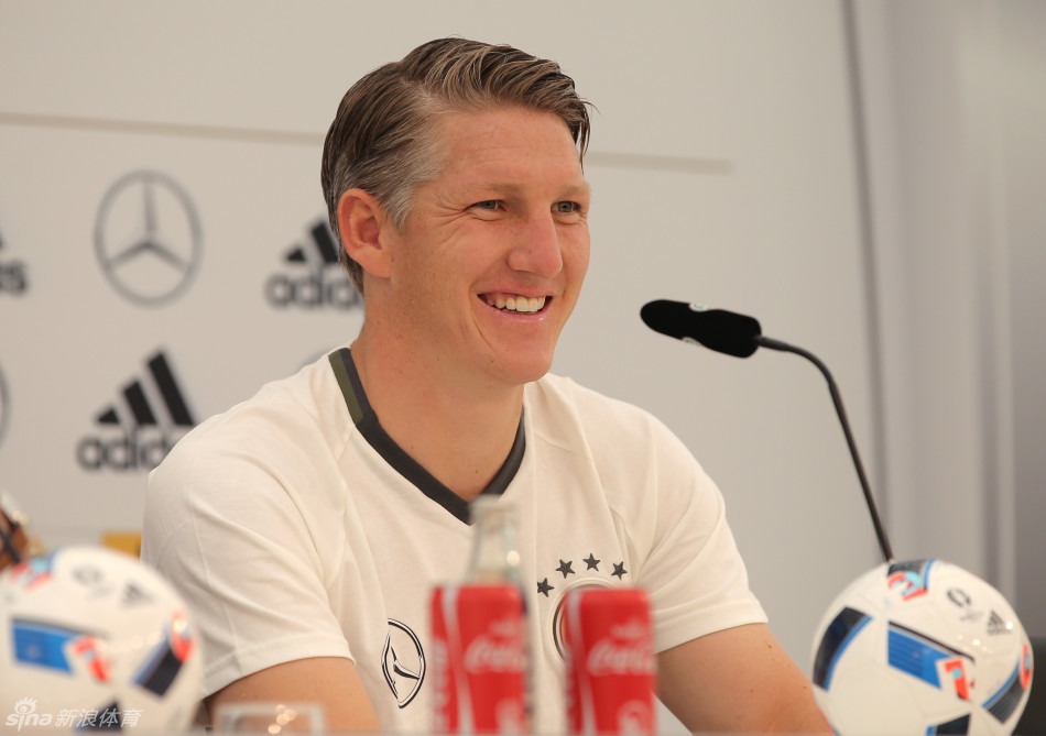 冰岛队主帅信心满满备战废保杯 冰岛队主帅信心满满备战废保杯