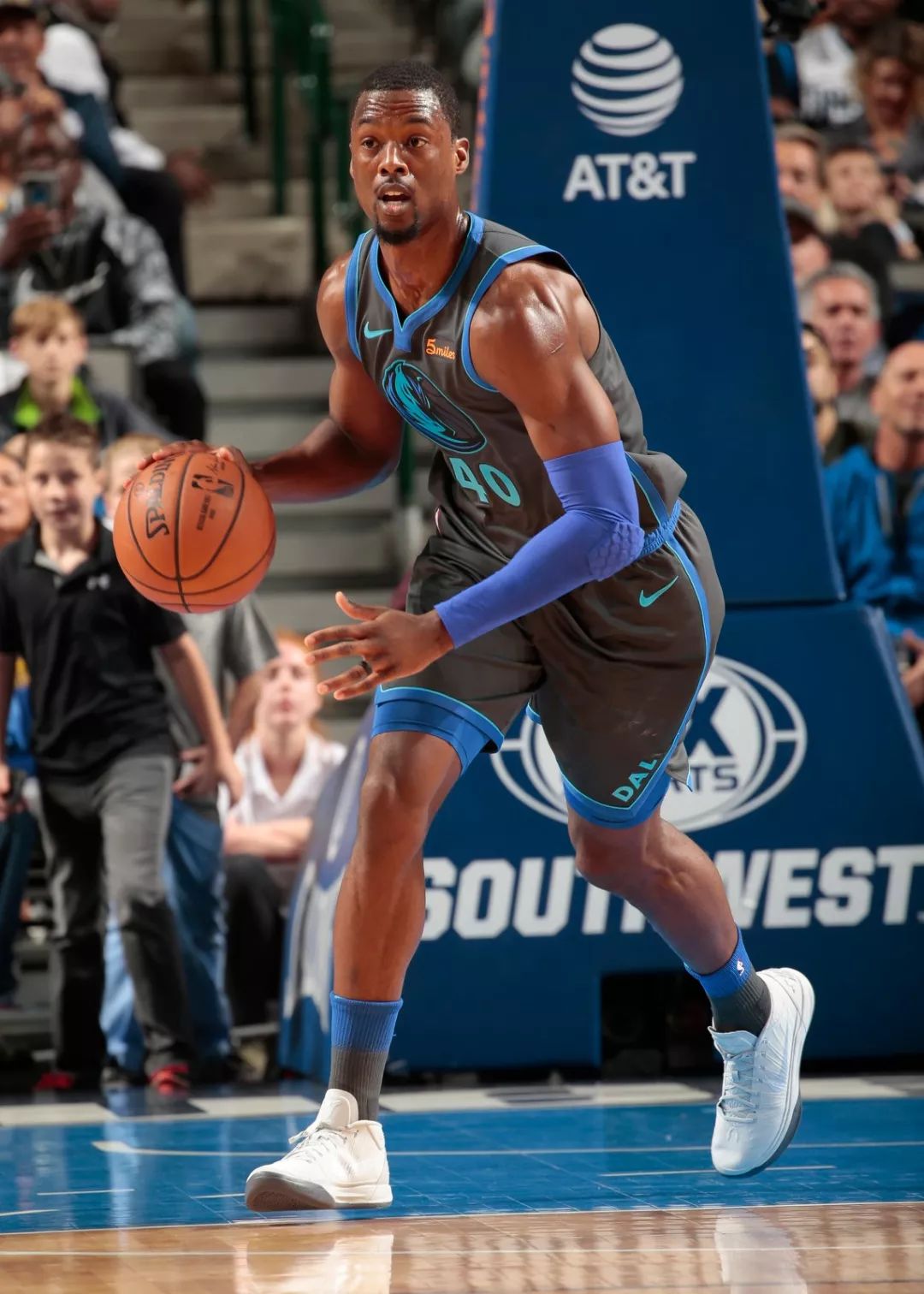 小牛全队士气高涨备战下场比赛 小牛全队士气高涨备战下场比赛