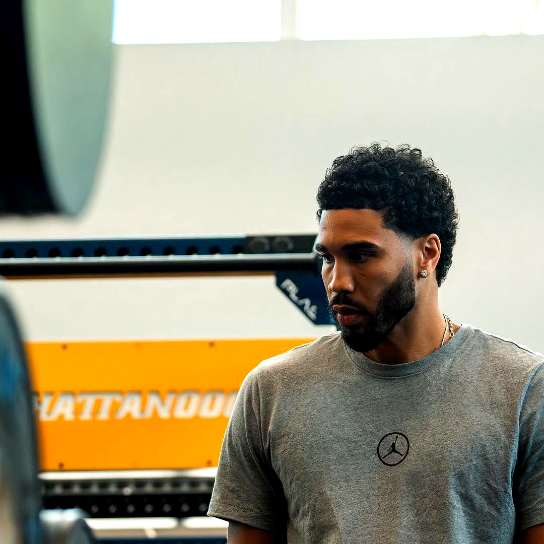 独行侠鏖战掘金,塔图姆刷新纪录 独行侠鏖战掘金,塔图姆刷新纪录