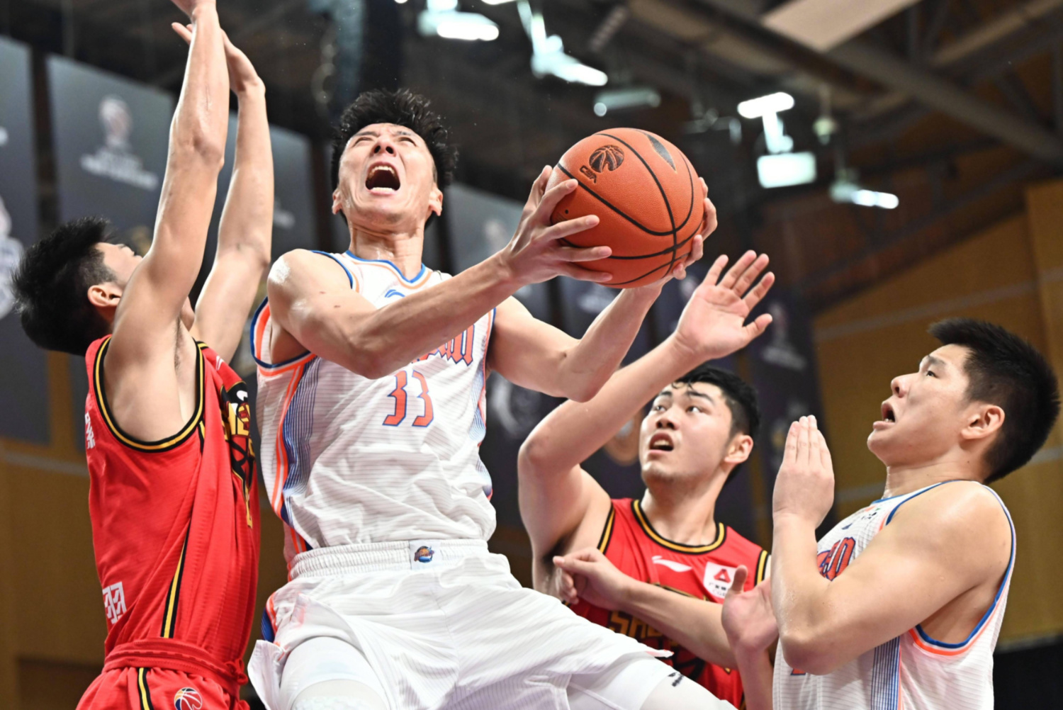 上海队翻盘吉林队，赵继伟关键制胜