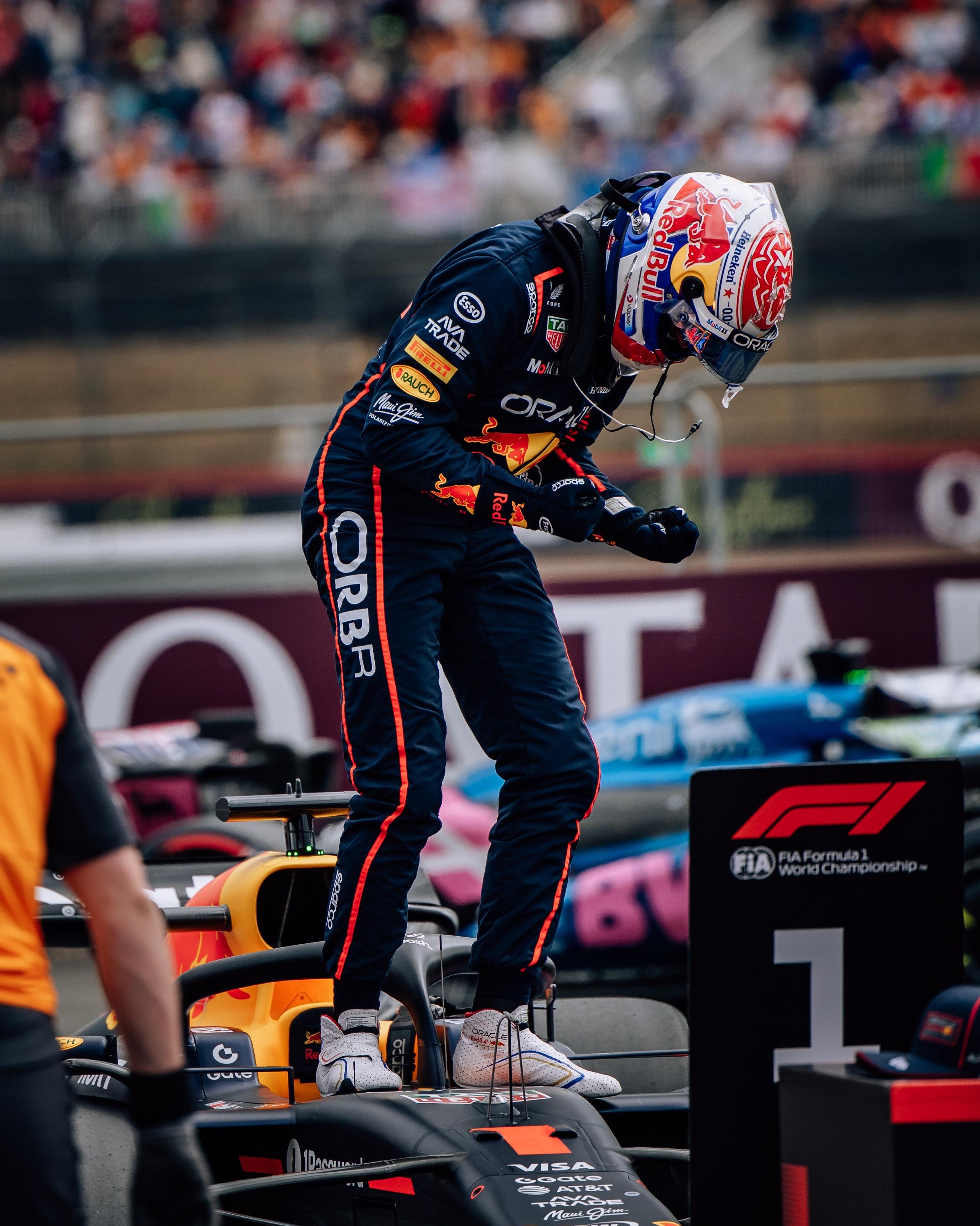 梅赛德斯鏖战红牛二队,维斯塔潘统治全场的简单介绍 梅赛德斯鏖战红牛二队,维斯塔潘统治全场的简单介绍