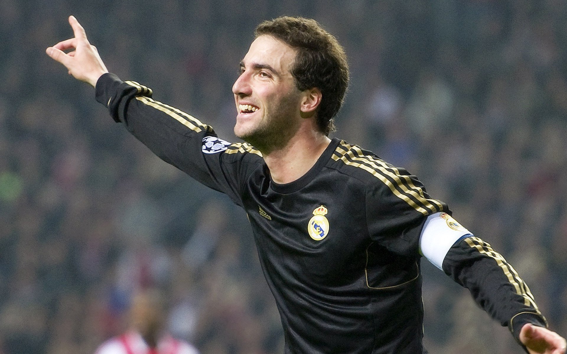 开云体育中国-冰与火之歌,罗德里戈在威尔士与喀麦隆间的决胜艺术