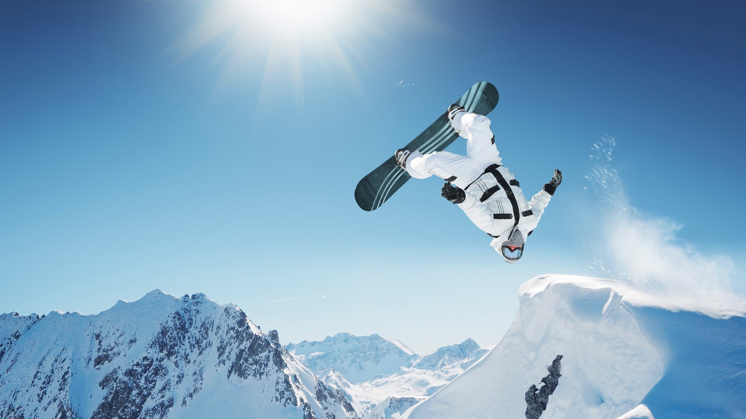 逆袭的风暴，哈斯战术完胜阿斯顿马丁，周冠宇用高光表现击碎质疑