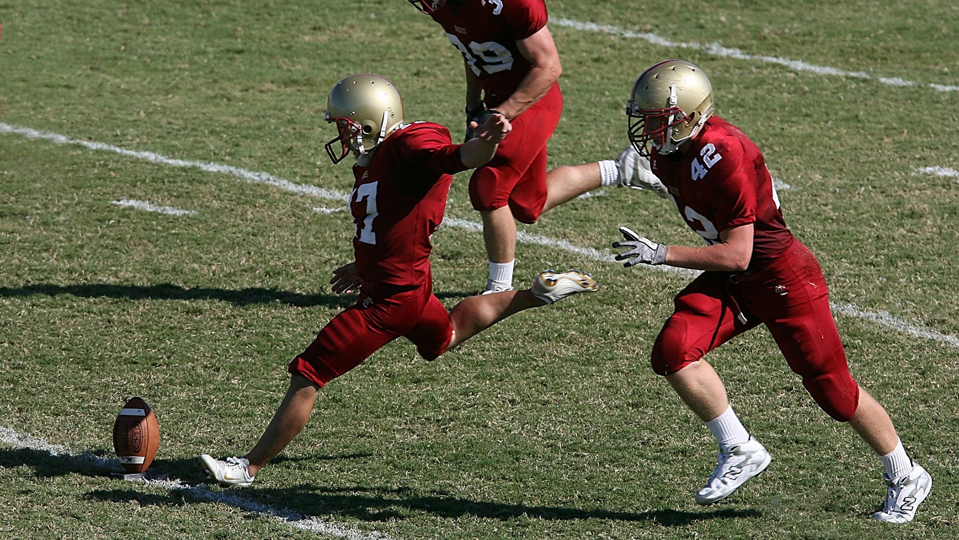 孤独的王座，德约科维奇如何以一人之肩，扛起整个联合杯的希望